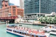 Chicago Architecture River Tour and Hop-on Hop-off Bus thumbnail 5