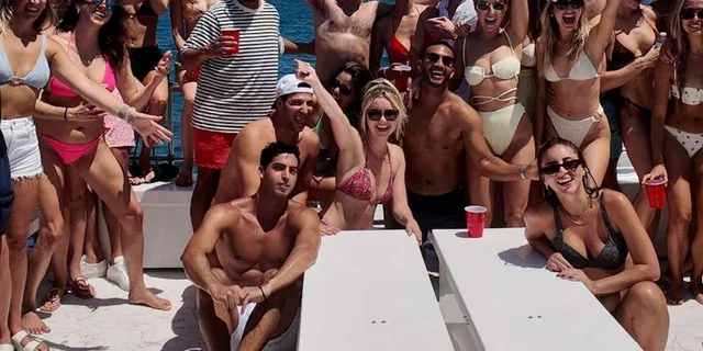 Miami Haulover Sandbar Party Boat - Image 4