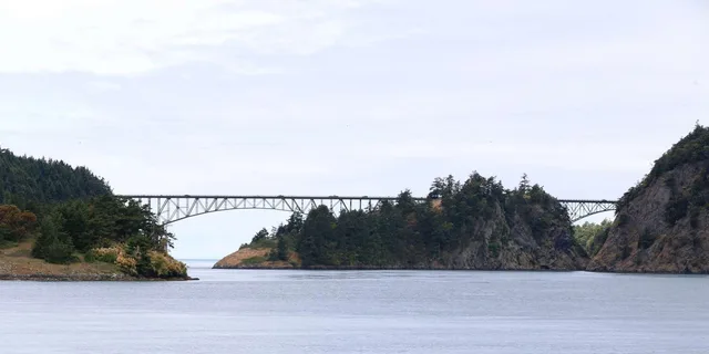 Seattle Whidbey Island SUV Tour - Image 3