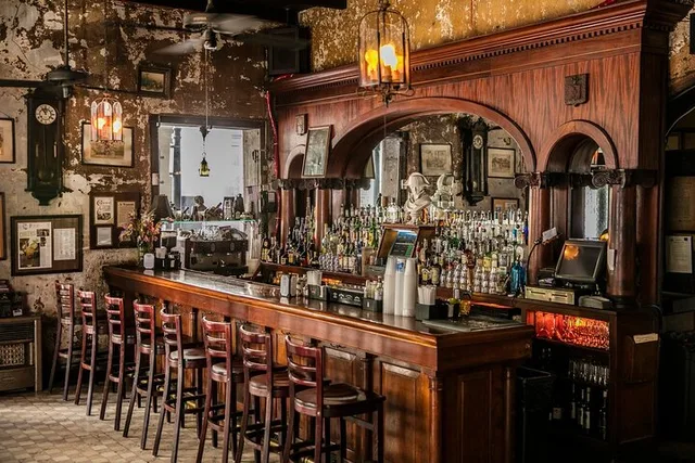 New Orleans Food Tour in the French Quarter - Image 5