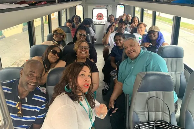 New Orleans Plantation and City Tour - Image 6