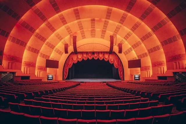 New York Radio City Music Hall Tour - Image 5