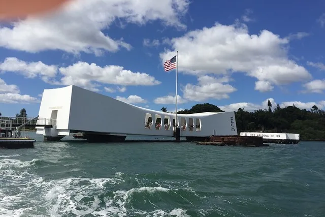 Honolulu USS Arizona Memorial and Mighty MO Tour - Image 2