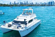 Miami Catamaran Tour 60ft thumbnail 3