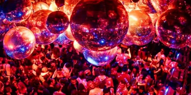 New York Nightlife Party with VIP Entry - Image 3