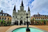 New Orleans French Quarter and Cemetery Bike Tour thumbnail 3