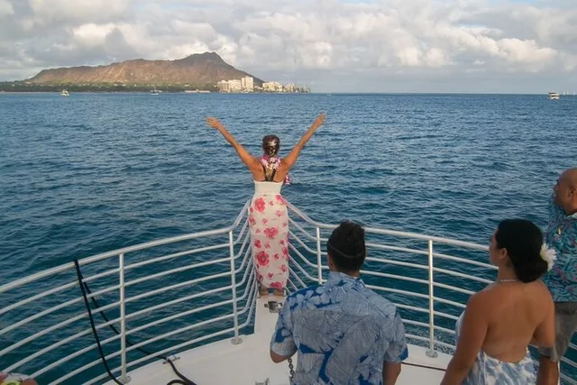 Waikiki Sunset Cruise - Image 2