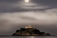 San Francisco Alcatraz Island Night Tour 2 hr thumbnail 1