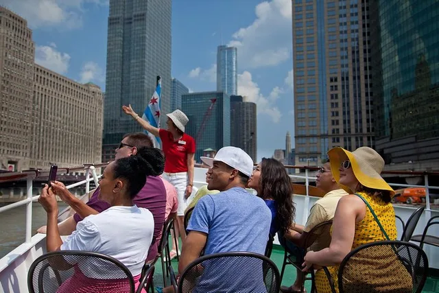 Chicago River Architecture Cruise - Image 3