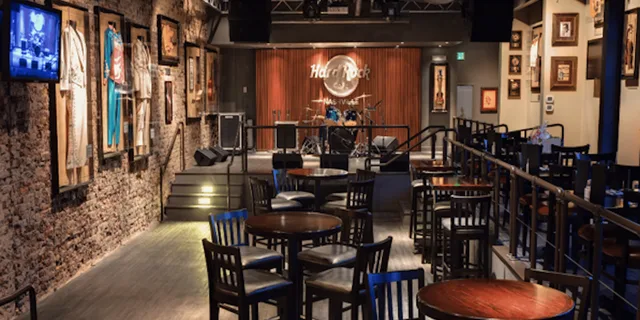 Nashville Hard Rock Cafe Dining Experience - Image 3
