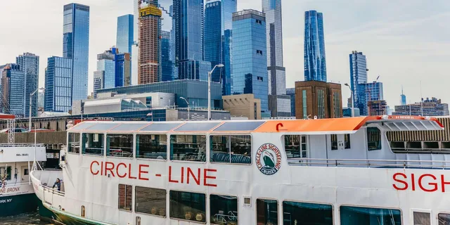 New York City Manhattan Island Cruise - Image 6