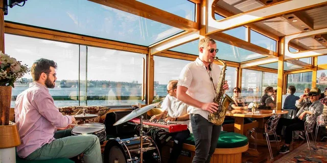 New York City Evening Jazz Yacht Cruise - Image 6