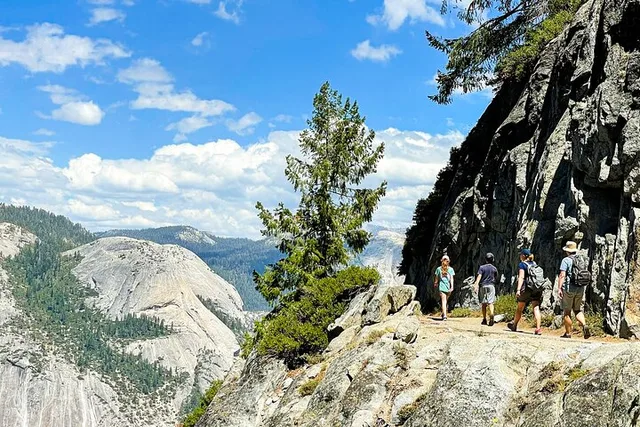 Yosemite Family Explorers Private Tour - Image 4
