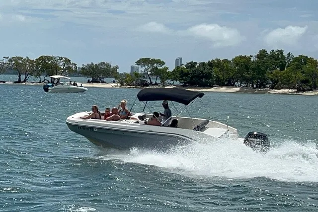 Miami Boat Rental to Raccoon Island - Image 3