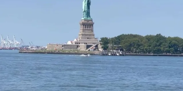 New York City Statue of Liberty and Ellis Island Tour - Image 3