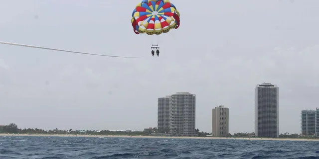 West Palm Beach Parasailing Adventure - Image 4