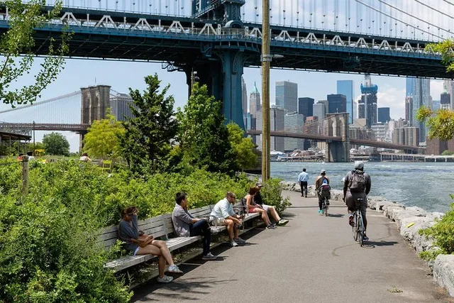 New York City Cycling Tour - Image 2