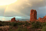 Arches National Park Guided Hike thumbnail 4
