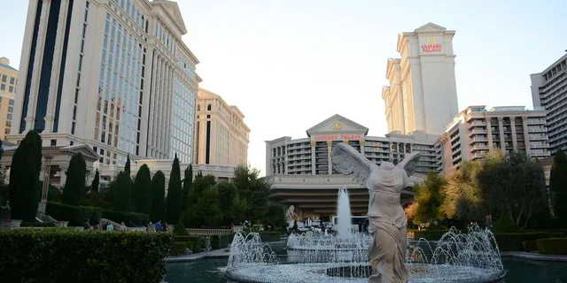 Las Vegas Jerry Seinfeld Show at The Colosseum 1.5 hr - Image 2