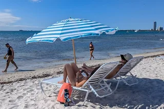 Miami Beach Chair and Umbrella Package