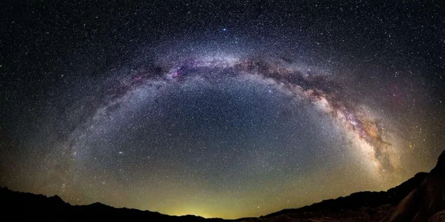 Las Vegas Death Valley Sunset and Stargazing Tour - Image 1