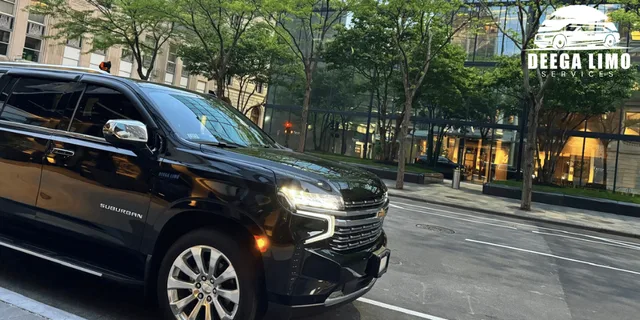 Boston Airport Transfer Limo Service - Image 4