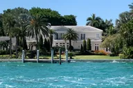 Miami Water Taxi Tour thumbnail 1
