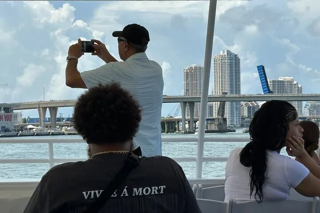 Miami Cruise Millionaire Homes and Skyline 75 min - Image 5