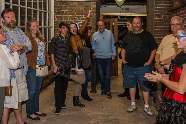 Houston Ghost Walking Tour with Booze - Image 5