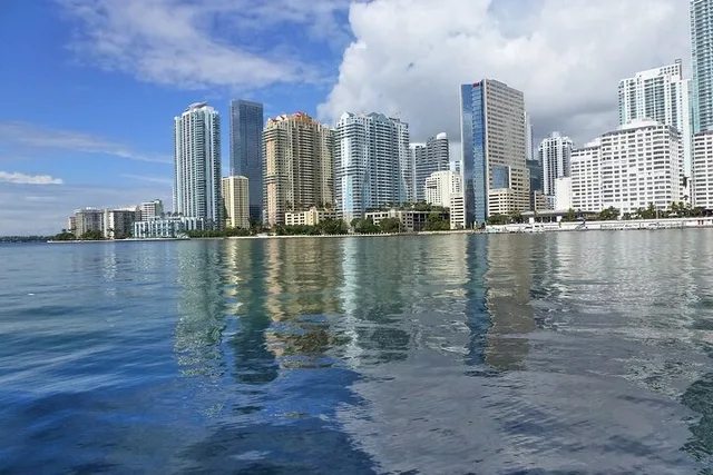 Miami Party Boat with Open Bar - Image 5