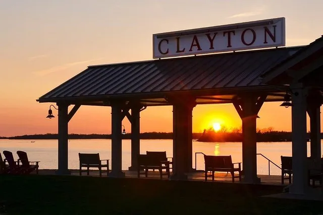 Clayton Sunset River Cruise - Image 6
