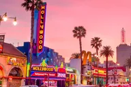 Hollywood and Beverly Hills Bus Tour thumbnail 2