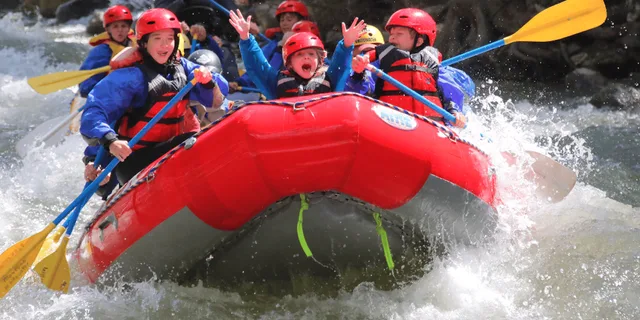 Gallatin River Rafting Trip (Class II-IV) 3 hr - Image 1