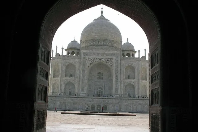New York to India Guided Tour with Visa and Flight - Image 5