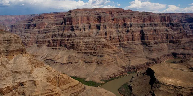 Las Vegas Grand Canyon Helicopter Ranch Adventure - Image 5