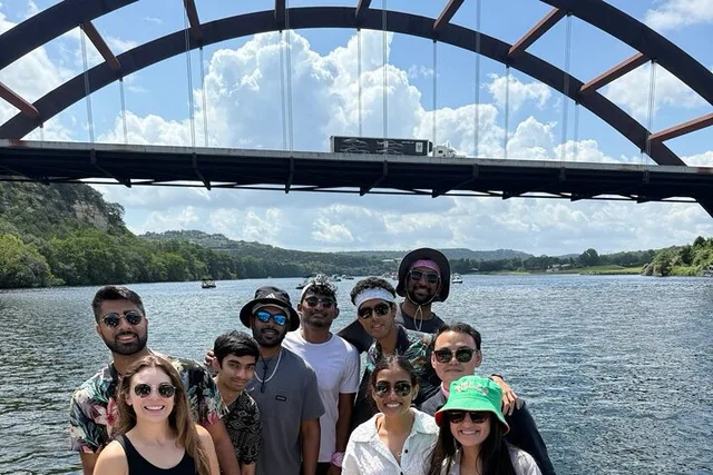 Austin Boat Tour with Coffee and Scenic Views - Image 5