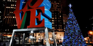 Philadelphia Holiday Lights Driving Tour