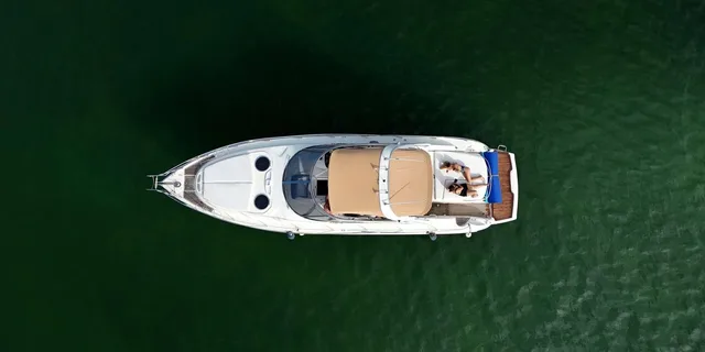 Miami Yacht Tour for Up to 12 People - Image 2