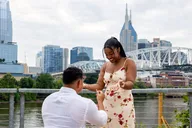 Nashville Riverfront Couples Photoshoot thumbnail 4