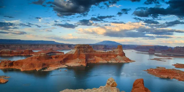 Las Vegas Grand Circle Tour with Sunrise Over Monument Valley - Image 2