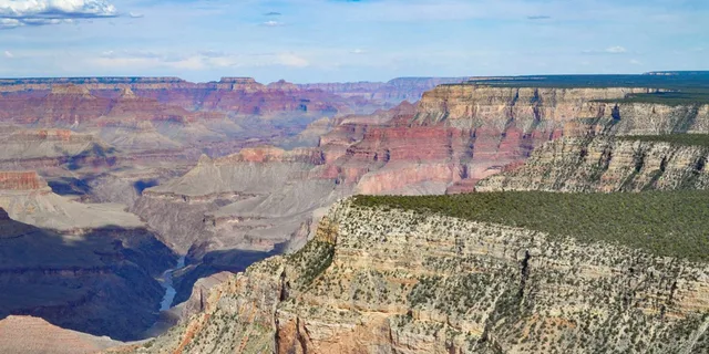 Grand Canyon Helicopter Tour from South Rim 25 min - Image 2