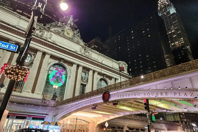 New York City Christmas Mystery Tour - Image 2
