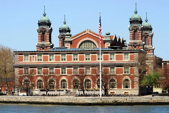 New York Statue of Liberty and Ellis Island Tour - Image 3