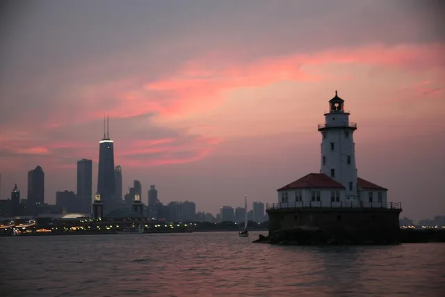 Chicago Night River and Lake Cruise - Image 5