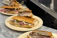 New York Sandwich Tour in Times Square thumbnail 6