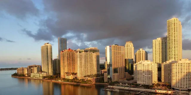 Miami Sunset Private Helicopter Tour - Image 2