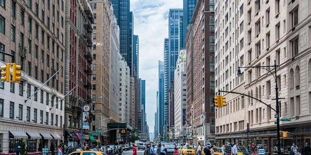 New York City Midtown Walking Tour at Sunrise - Image 4