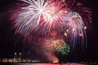 Chicago River Fireworks Tiki Bar Cruise 90 min