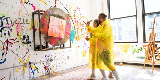 Chicago Spin Painting Experience - Image 4