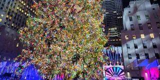 New York City Holiday Lights Bus Tour